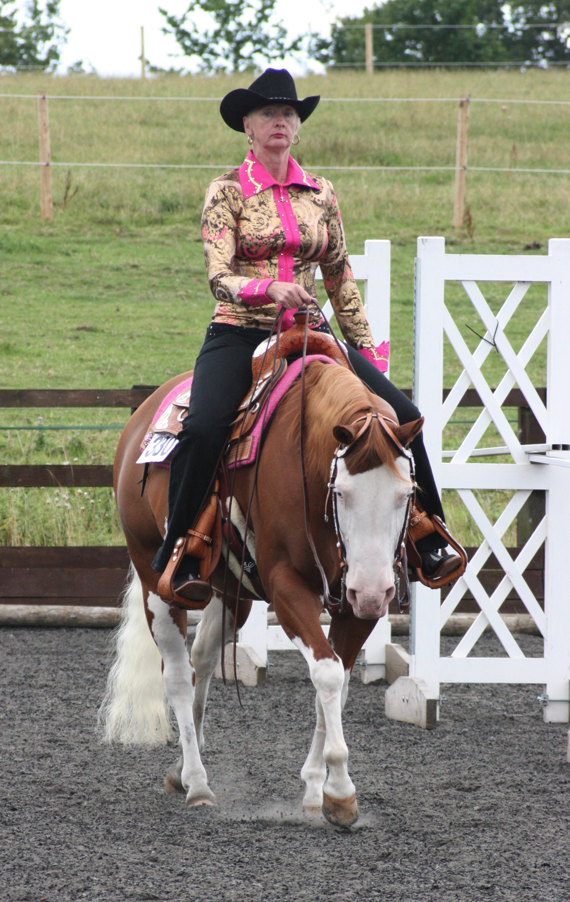 Sue riding Shelly at the WES Nationals
